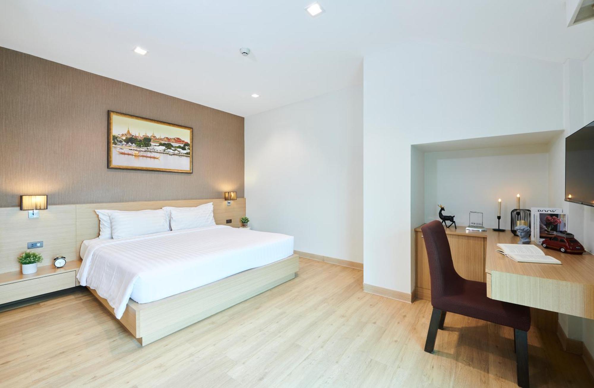 Adelphi Pattaya Hotel Bagian luar foto