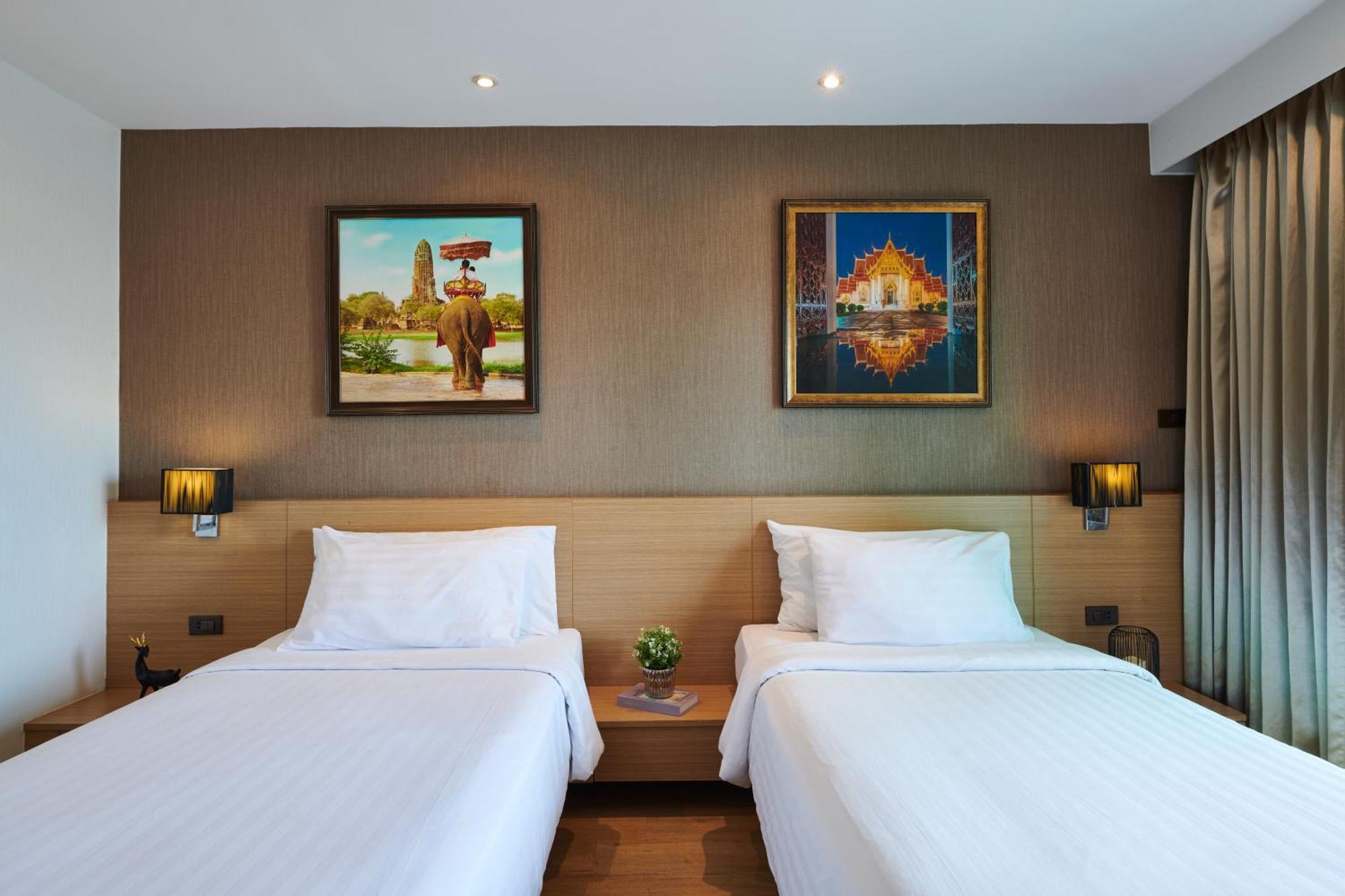 Adelphi Pattaya Hotel Bagian luar foto